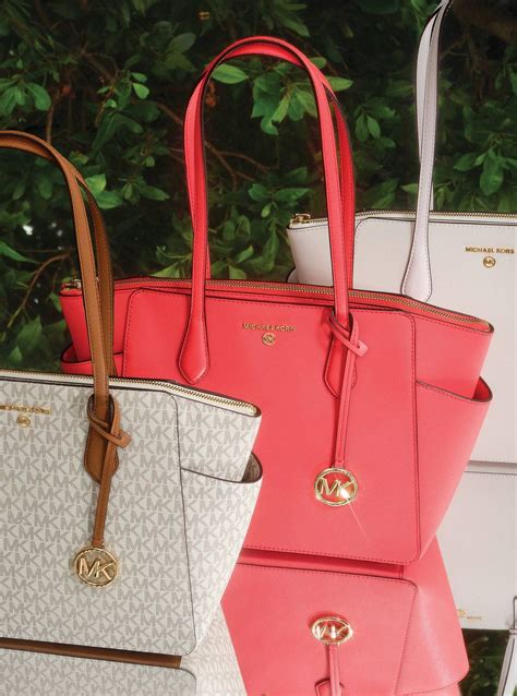 michael kors saffiano handbags.